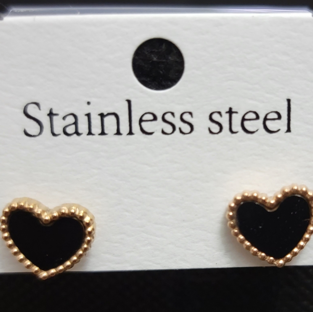 Stainless Steel heart shaped stud earrings
